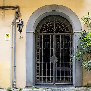 La Casa Del Duca , Napoli Italia
