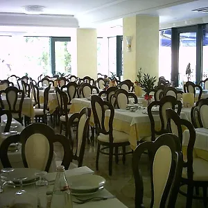 3* Otel Misano